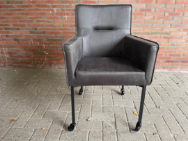 TopTop eetkamer stoel in Eco leer Antraciet  met wielen tijdelijk voor maar