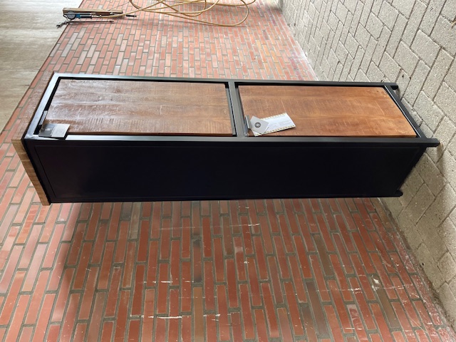 COD  collectie 2 deurs kast  Front blank mango en zwart metaal180x40x50 laagste prijs