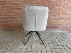 MILAAN LICHT GRIJS  454    top draai eetkamerstoel tijdelijk 6 voor €.690,=