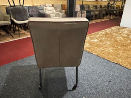 TopTop eetkamer stoel in Eco leer lever kleur met wielen tijdelijk voor maar