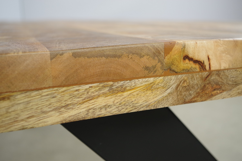 BODI eettafel ø 140 cm rond massief Mango met Matrix poot