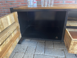 FCR-5 Een prachtig Tv- dressoir Mangohout/ industriële af werking afmeting 160 cm NU VOOR EEN ACTIE PRIJS