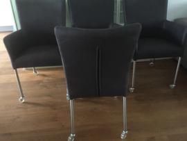 4 x Ray stoelen  voor € 400 armleggers comfort met SKATE wielen OPRUIMING