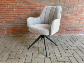 MILAAN LICHT GRIJS  454    top draai eetkamerstoel tijdelijk 6 voor €.690,=