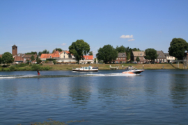 033. Een tocht langs de Maas