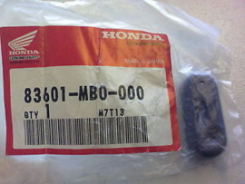 Honda 83601-mb0-000   RUBBER framedekdel