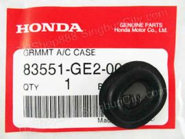 Honda 83551-ge2-000  RUBBER framedekdel