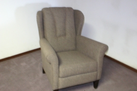 Oorfauteuil    € 195