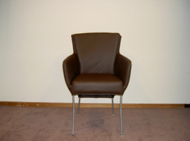 4 stoelen  in zwart Leer  € 150 per stuk