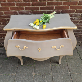 Commode, Buikkast KAKI
