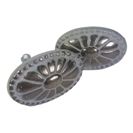 metalen knop ovaal grijs antiek