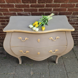 Commode, Buikkast KAKI