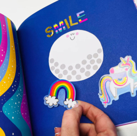 Stickerboek en Kleurboek in 1 met Goudfolie Stickers - Stickerboek 'Moondance & Unicorns'