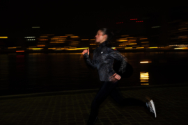 Rogelli Essential Hi Vis dames hardloopjack - zwart/hi vis