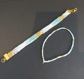 Handgeweven armbanden set aqua/wit/goud