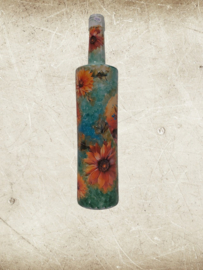 Fles blauw/groen met hart en bloemen.