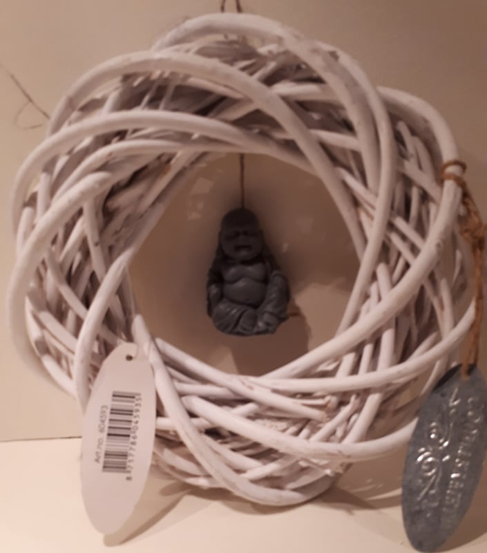 Budha in rieten ring