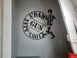 Muurschildering stempel voetbalclub met naam en je kind