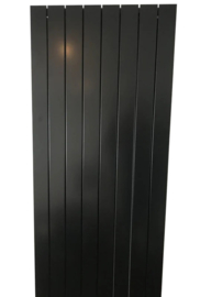 Verticale aluminium radiator 202,5 cm hoog en 64 cm breed zwart