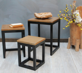 TREASURE  houten tafel-set van 3