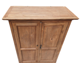 Kast 2-deurs Teak 150 x 100 cm.