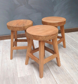 TEGUH Kruk TEAK | 50cm hoog