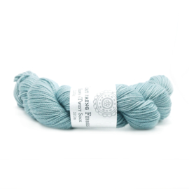 Nurturing Fibres  Supertwist sockyarn  Glacier