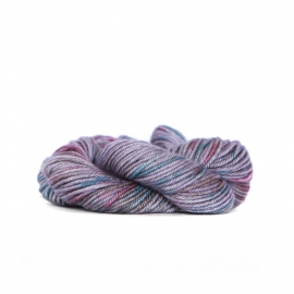 Nurturing Fibres  Supertwist DK Roxy's Cafe 50 g