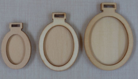 3 houten mini borduurhangers / lijstjes OVAAL