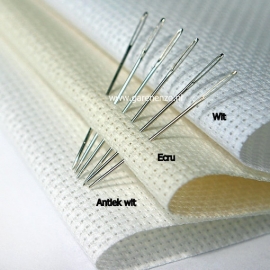 Aida 18 count Antiek wit / Ivoor - afmeting 50 x 90 cm