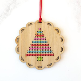 Houten Borduurhanger KERSTBOOM Rond