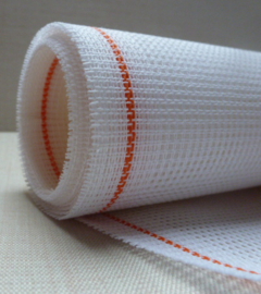 2 restjes Gobelin stramien 40/10 (4 gaatjes per cm) + penelope stramien