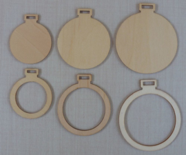 3 houten mini borduurhangers / lijstjes ROND