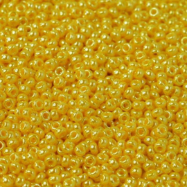 Miyuki Rocailles 11-0422 Yellow Opaque Luster - 10 gram