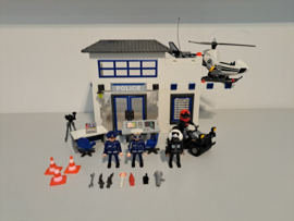 Politiebureau met helikopter (15855)