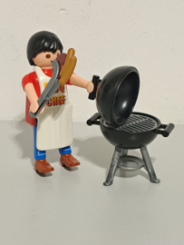 Man met bbq (15488)