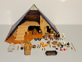 Piramide  (15173)