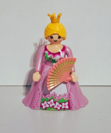 Prinses roze met waaier (16578)