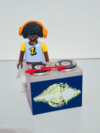 Deejay (16582)