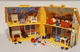 Meeneem poppenhuis (17260)