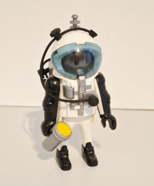 Astronaut (16679)