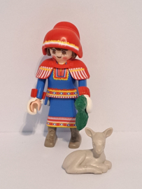 Saami vrouw in kostuum (15)