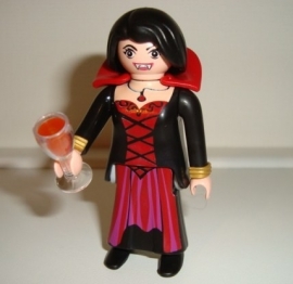 Mevrouw Dracula (16)