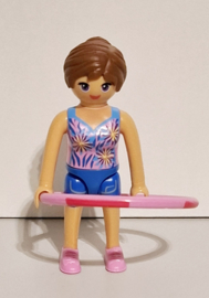 Vrouw met hoela hoep (19)