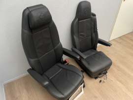 Set leren Scania stoelen