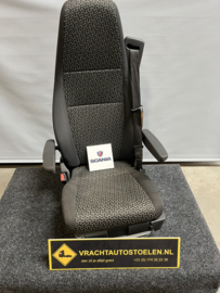 Scania ISRI chauffeursstoel, stof spinner, zeer nette stoel