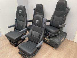 Scania set leren stoelen