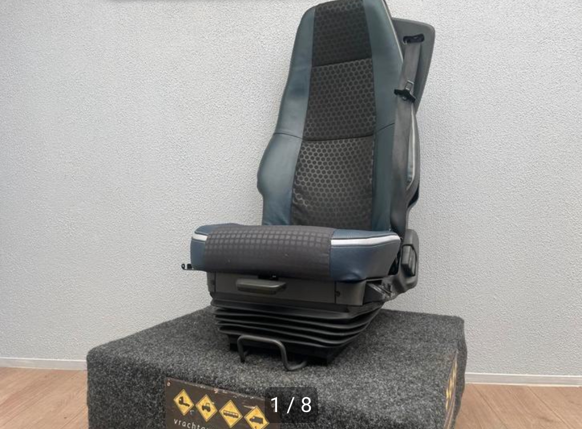 Volvo blauw stip kunst leer