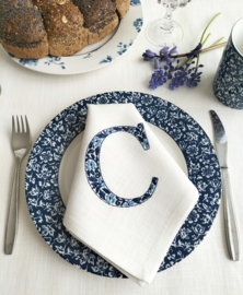 Landelijke linnen off white servet 'letter' gepersonaliseerd geborduurd blauw chinoiserie