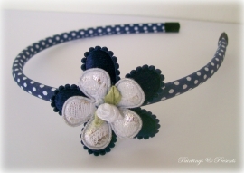 Diadeem donkerblauw/witte stip met bloem en roosje